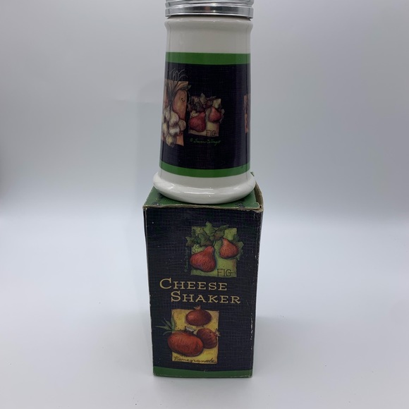 Susan Winget Ceramic Vintage Cheese Shaker BRAND NEW! With Veg. & Fruit Patterns - Picture 6 of 12